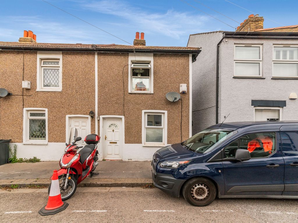 2 bed terraced house for sale in Fountain Road, Thornton Heath CR7, £