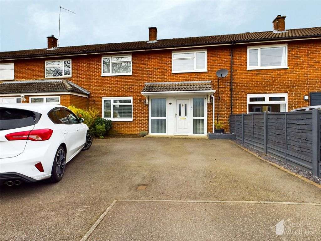 3 bed property for sale in Broad Oak Way, Stevenage SG2, £400,000 Zoopla
