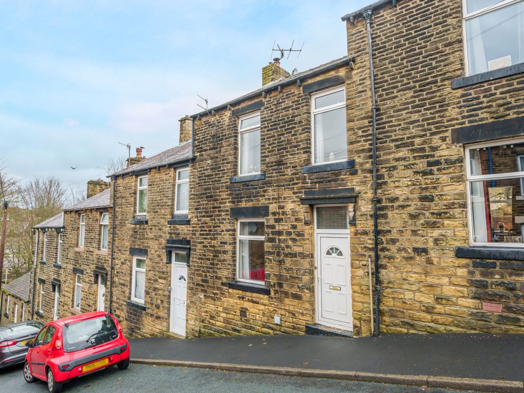 3 bed terraced house for sale in Cromwell Street, Skipton, North