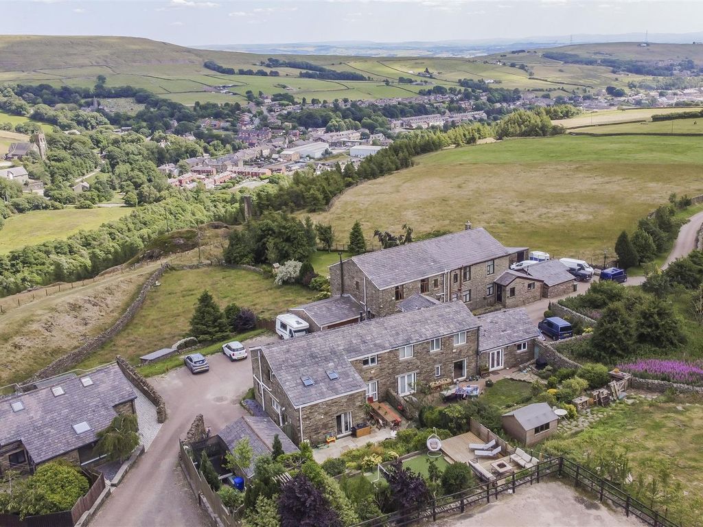 5 bed property for sale in High Barn Lane, Whitworth, Rochdale OL12, £
