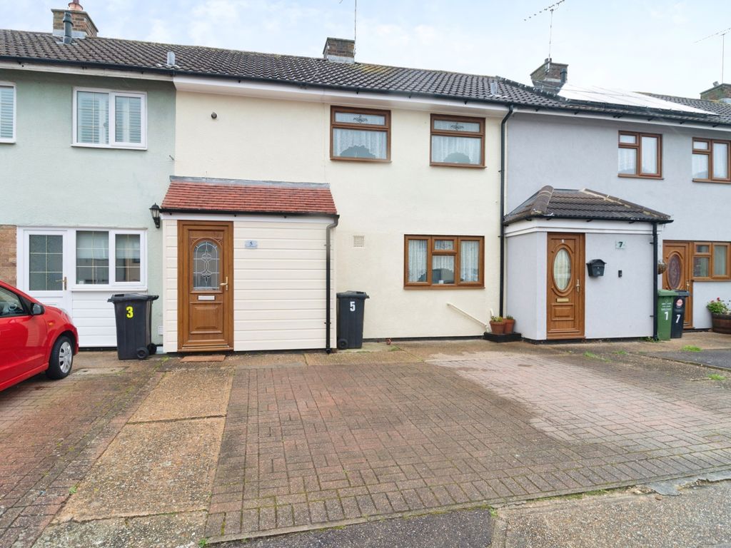 2 bed terraced house for sale in Roydon Bridge, Basildon, Essex SS14, £