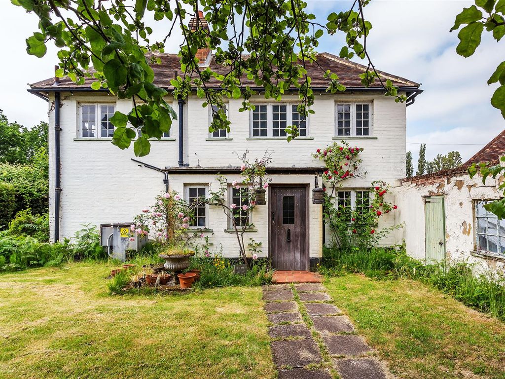 3 bed detached house for sale in Portsmouth Road, Send, Woking GU23