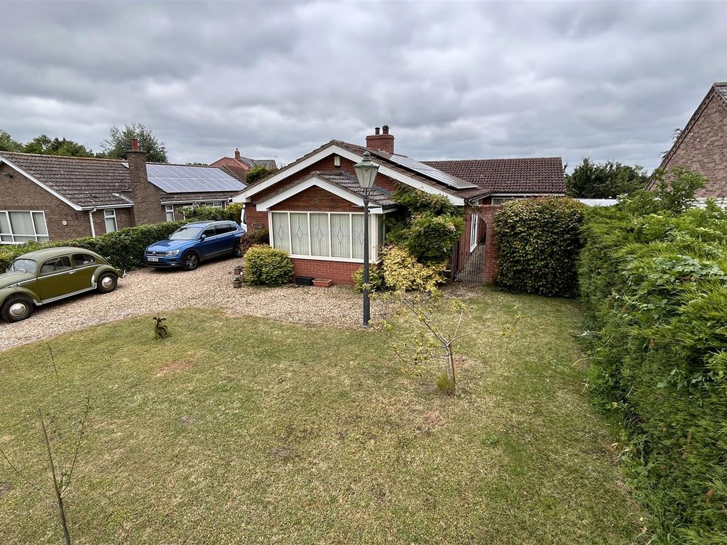 3 bed detached bungalow for sale in Thorpe Road, Tattershall Thorpe, Lincoln LN4 Zoopla