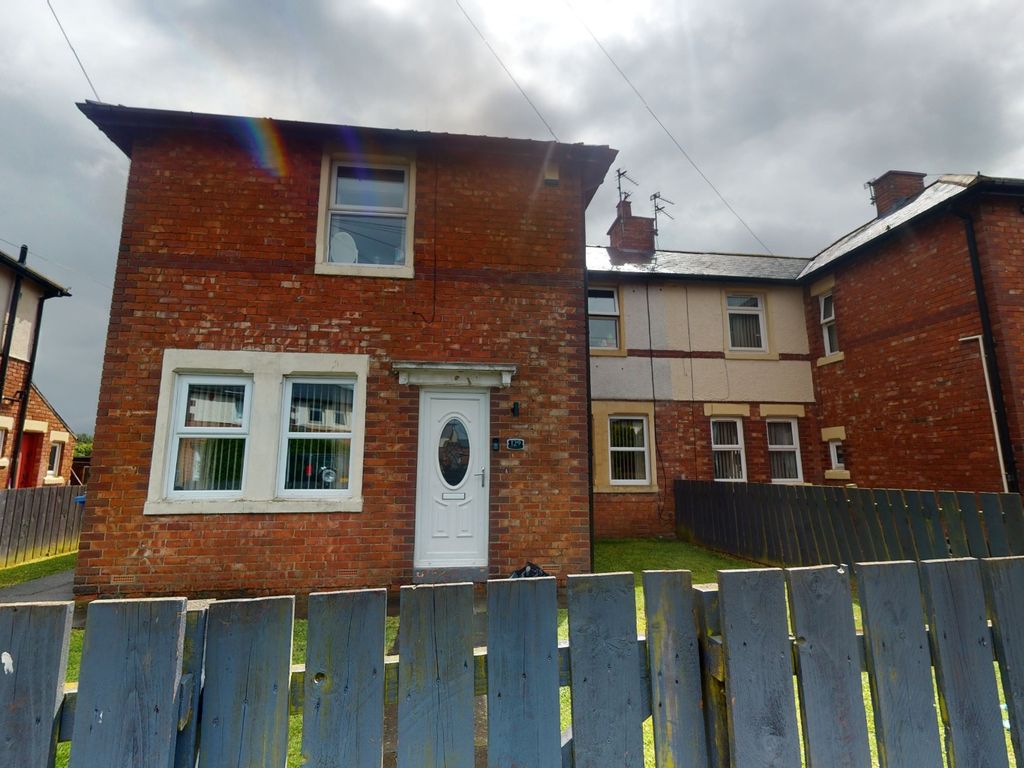 3 bed semidetached house for sale in Second Avenue, Morpeth