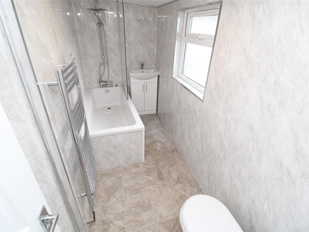 3 bed property to rent in David Street, Treherbert, Treorchy CF42, £695