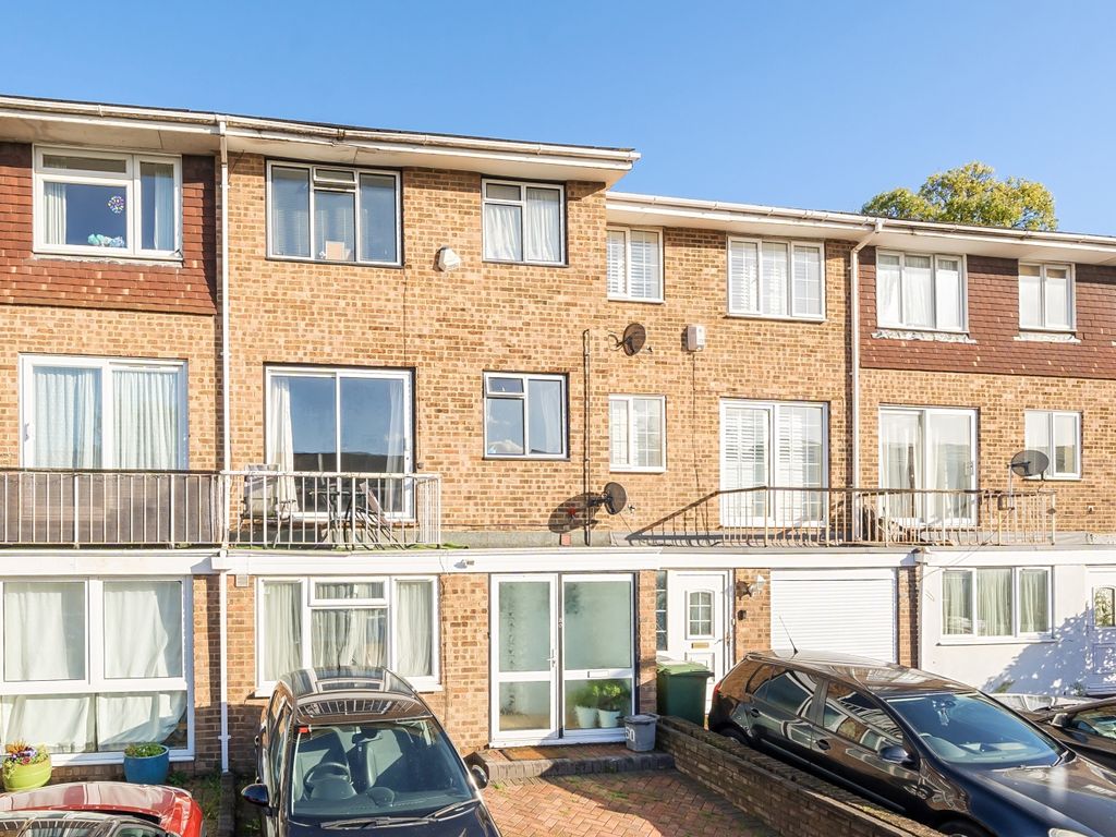 5 bed town house for sale in Belgravia Gardens, Bromley BR1, £575,000