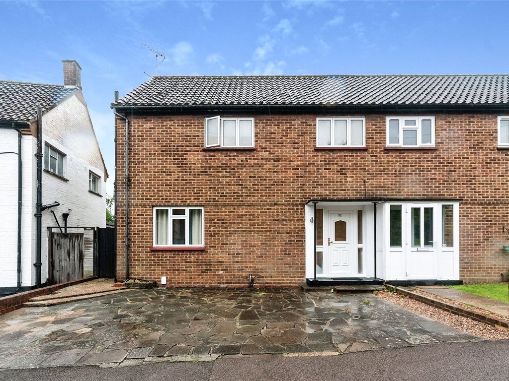 3 bed semidetached house for sale in Cox Lane, Chessington KT9, £
