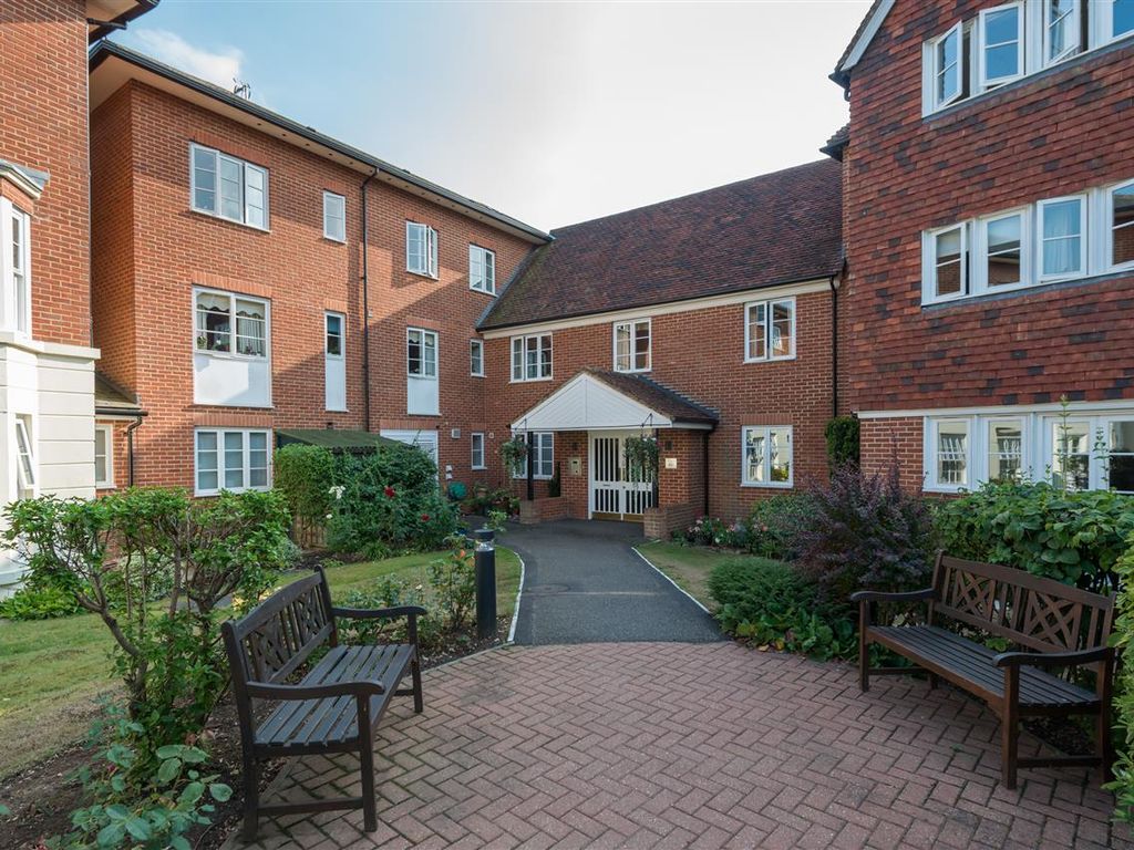 2 bed flat for sale in Station Road West, Canterbury CT2 Zoopla
