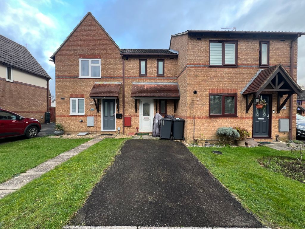 1 bed terraced house to rent in The Belfry, Hailsham BN27, £995 pcm