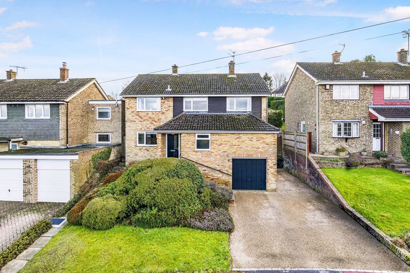 4 bed detached house for sale in Wallace Close, Tunbridge Wells TN2