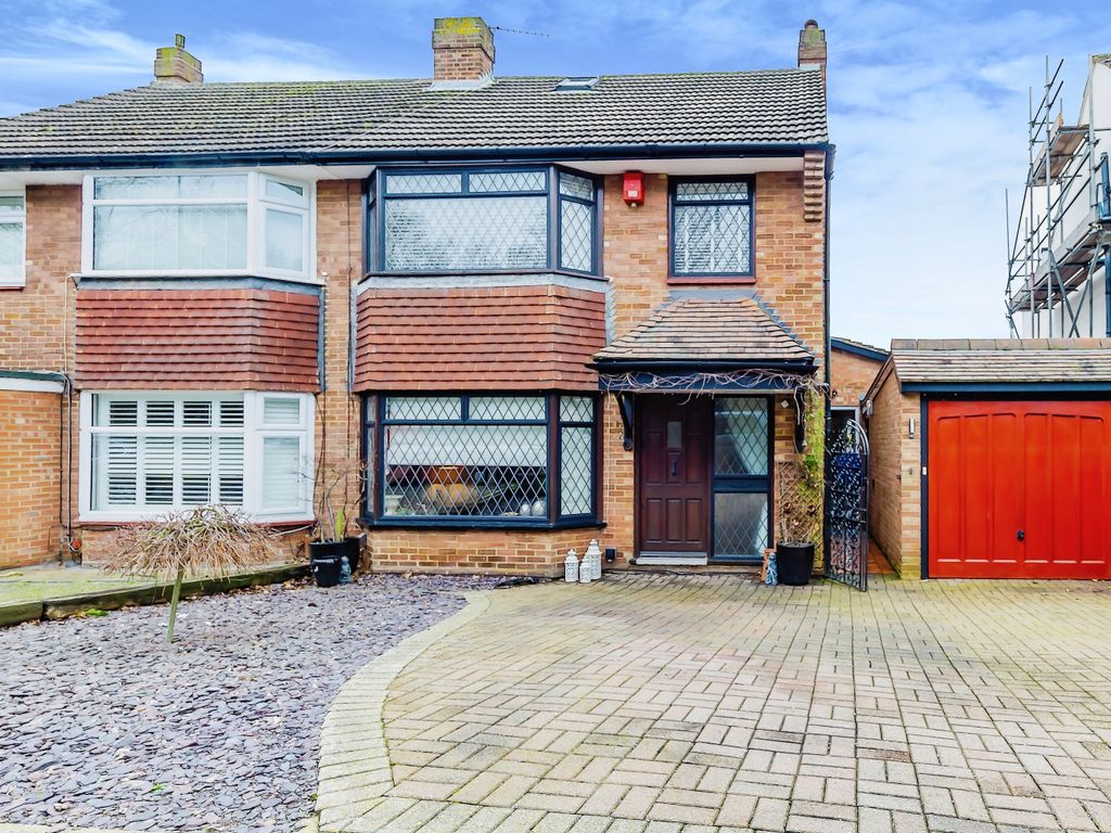 4 bed semidetached house for sale in Biggin Hill, Kent