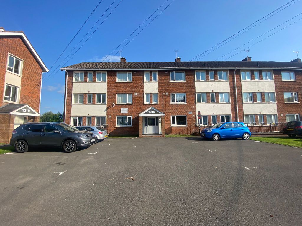 3 bed flat to rent in Bristol Road South, Northfield, Birmingham B31