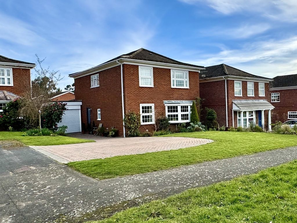 4 bed detached house for sale in Heather Grove, Hartley Wintney, Hook