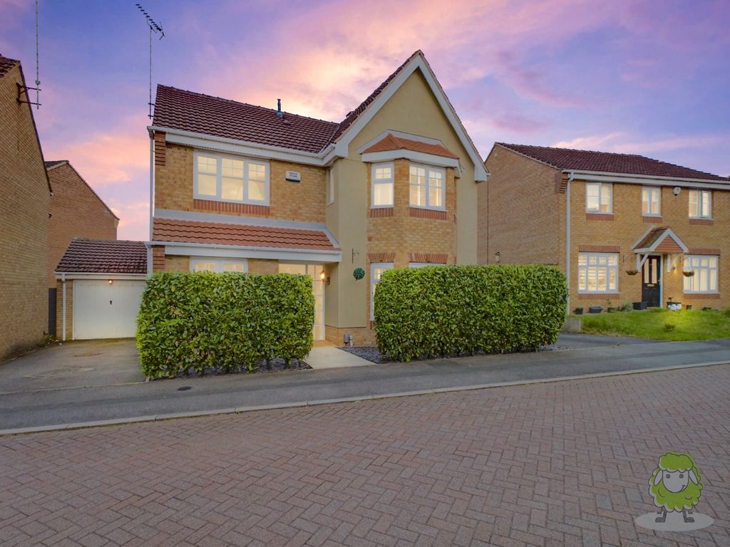 4 bed detached house for sale in Sapphire Street, Mansfield NG18, £