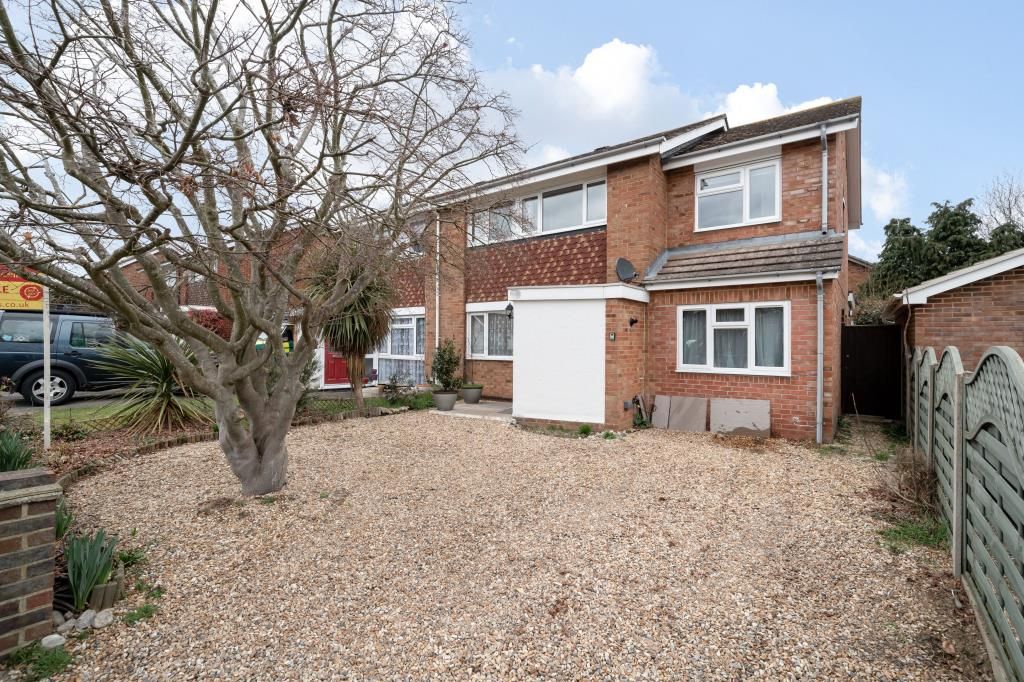 5 bed semidetached house for sale in Bisley, Surrey GU24 Zoopla