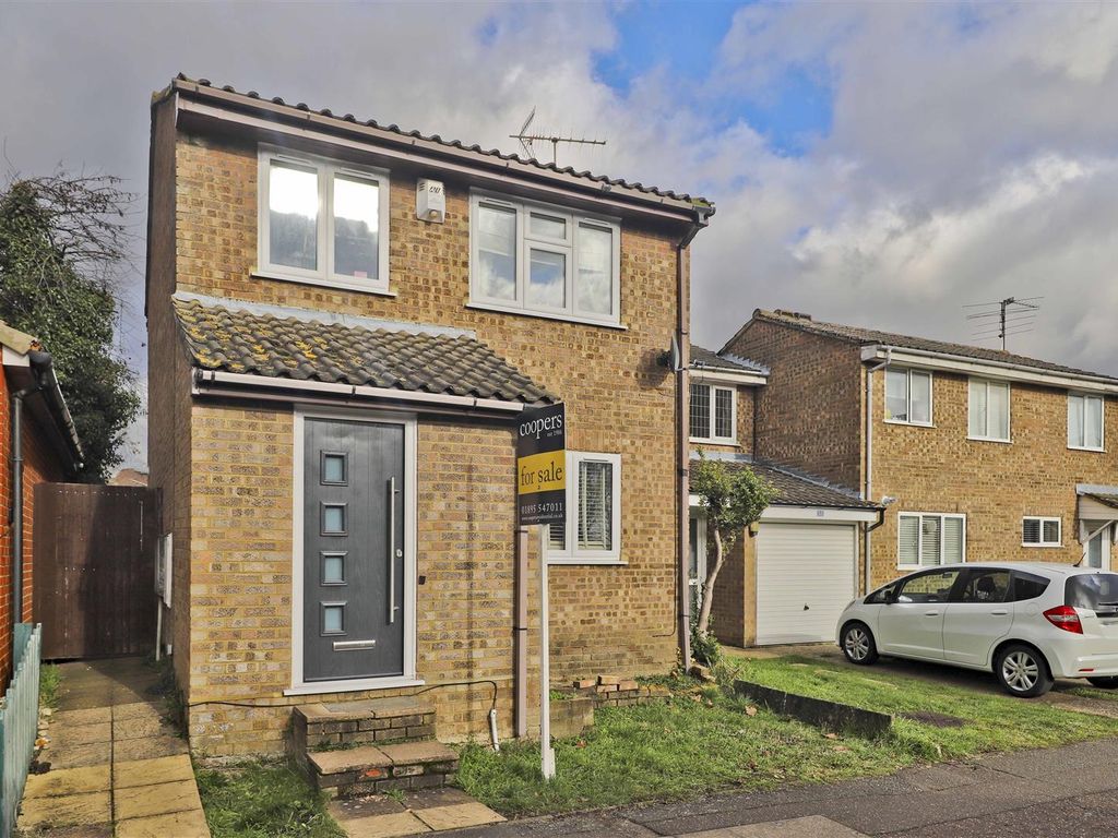 3 bed end terrace house for sale in Aylsham Drive, Ickenham UB10 Zoopla
