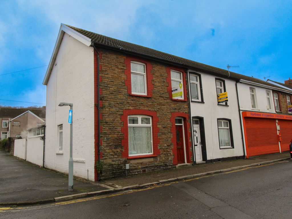 4 bed property to rent in Queen Street, Treforest, Pontypridd CF37 Zoopla
