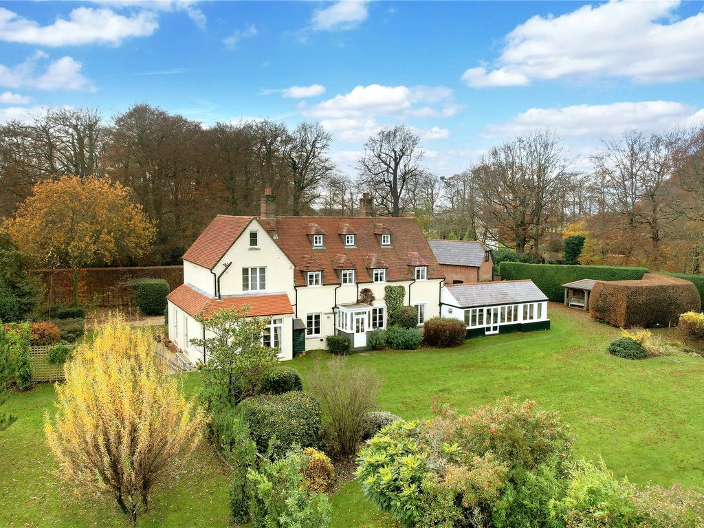 6 bed detached house for sale in Farleigh Lane, Dummer, Basingstoke