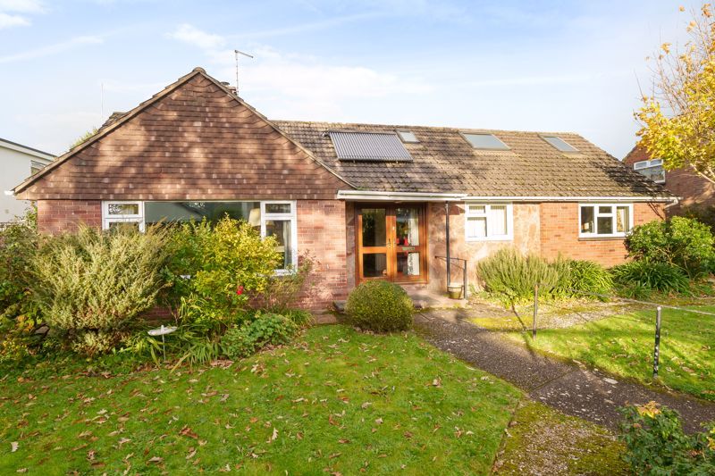 4 Bed Detached House For Sale In Hensleigh Drive St Leonards Exeter 4-bed-detached-house-for-sale-in-hensleigh-drive-st-leonards-exeter