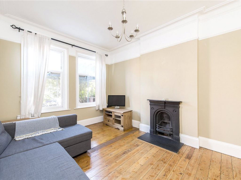 1 bed flat to rent in Hailsham Avenue, Streatham, London SW2, £1,800