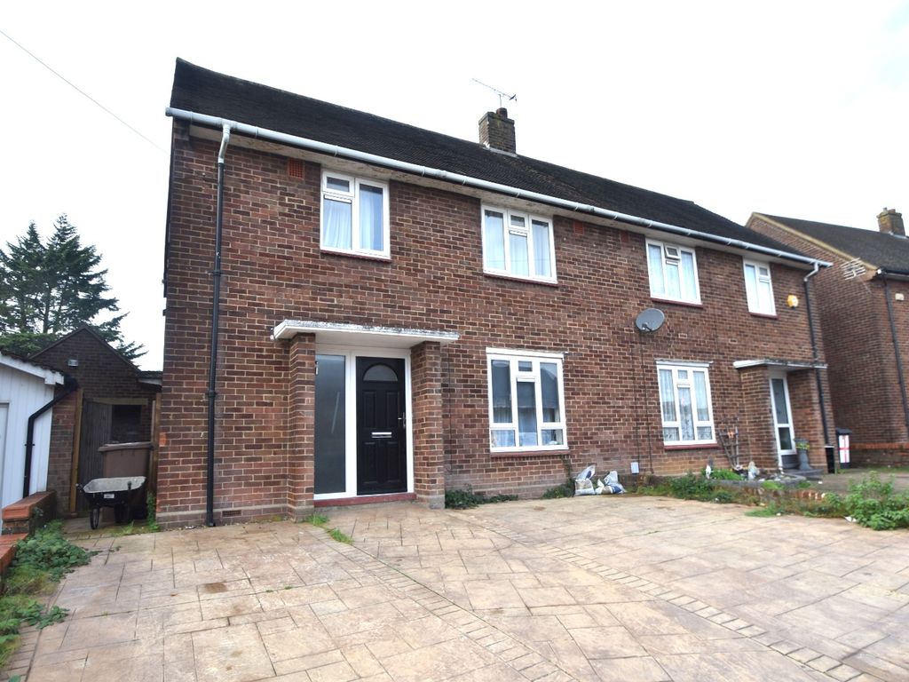 Abbey Drive, Luton, Bedfordshire LU2  