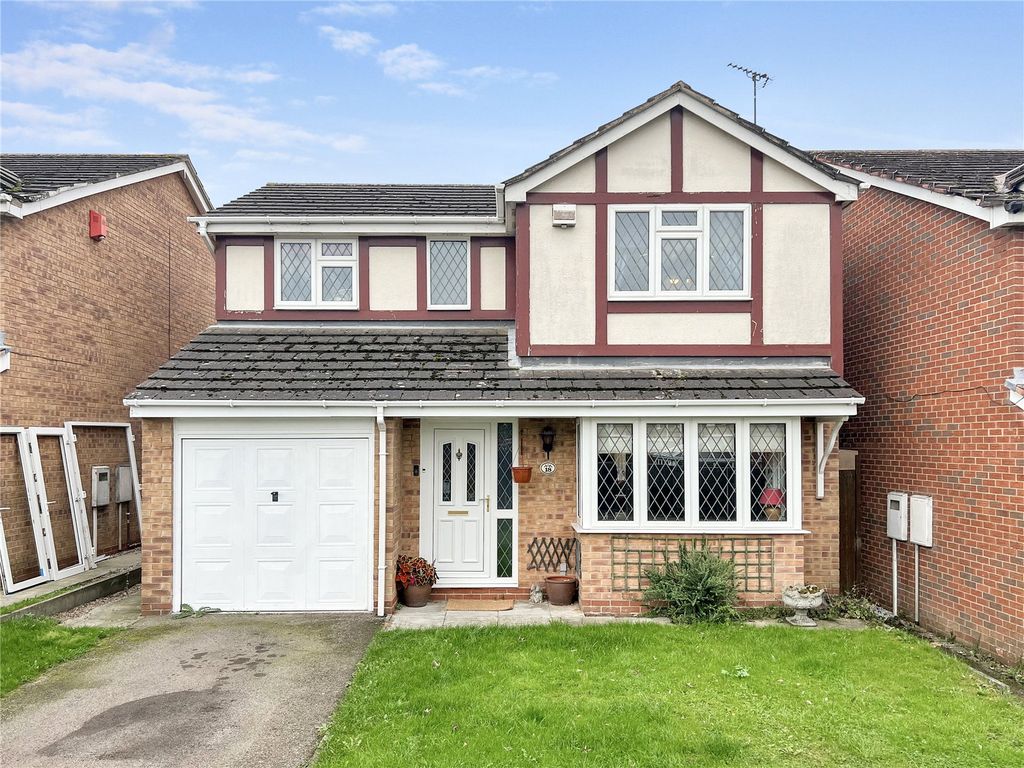 4 bed detached house for sale in Grizedale Grove, Narborough, Leicester, Leicestershire LE19, £