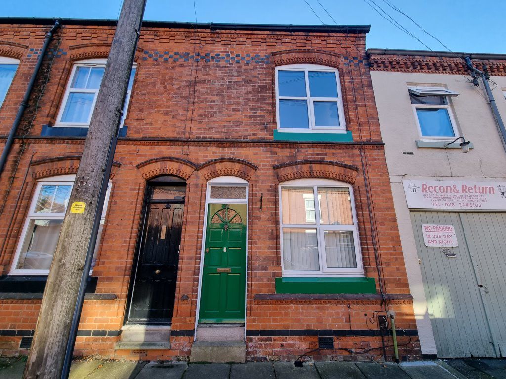 2 bed terraced house to rent in Avenue Road Extension, Leicester LE2, £