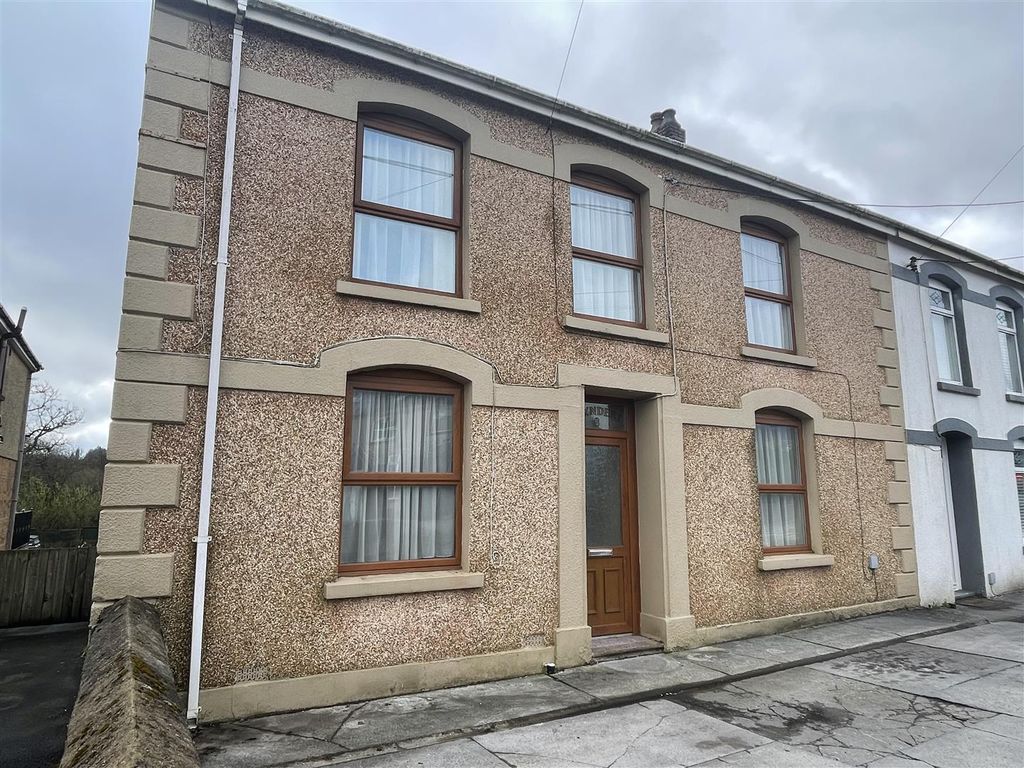 3 bed semidetached house for sale in Upper Tumble, Llanelli