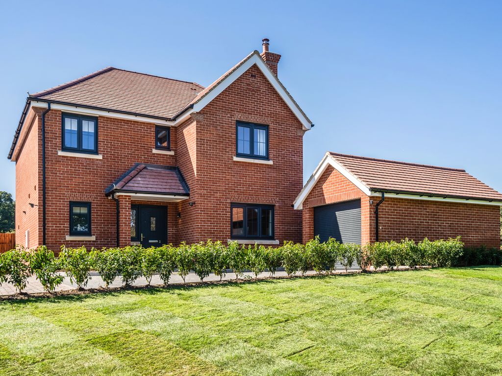 New home, 4 bed detached house for sale in Andrews Lane, Goffs Oak EN7