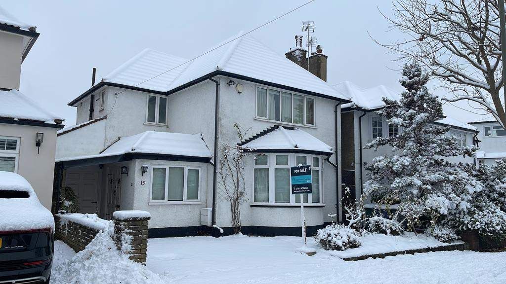 Beech Walk, London NW7