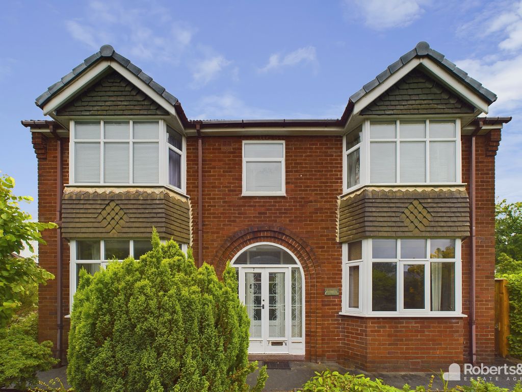 4 bed detached house for sale in Thorngate Close, Penwortham, Preston