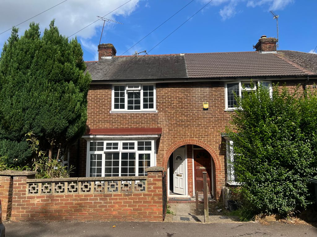 2 bed terraced house to rent in Pomfret Avenue, Luton LU2 Zoopla
