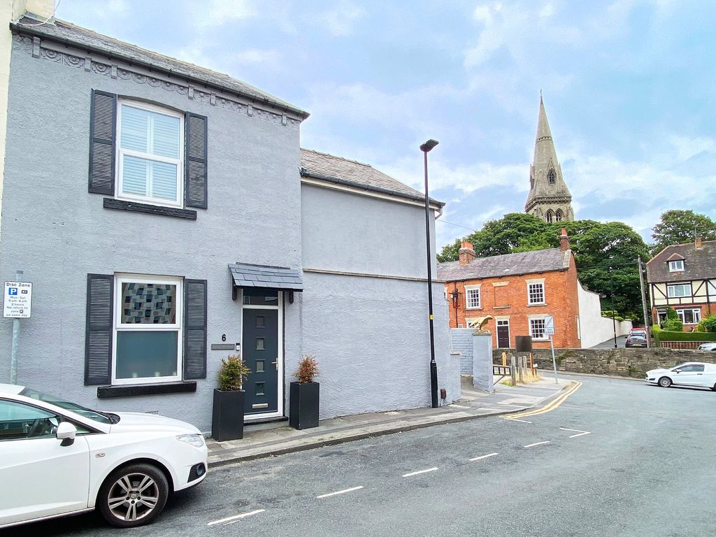 3 bed end terrace house for sale in Wellington Street, Knaresborough