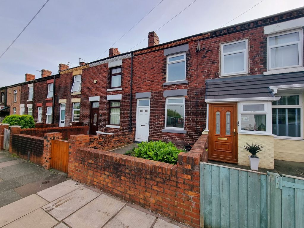 3 bed terraced house to rent in Derbyshire Hill Road, St. Helens WA9, £