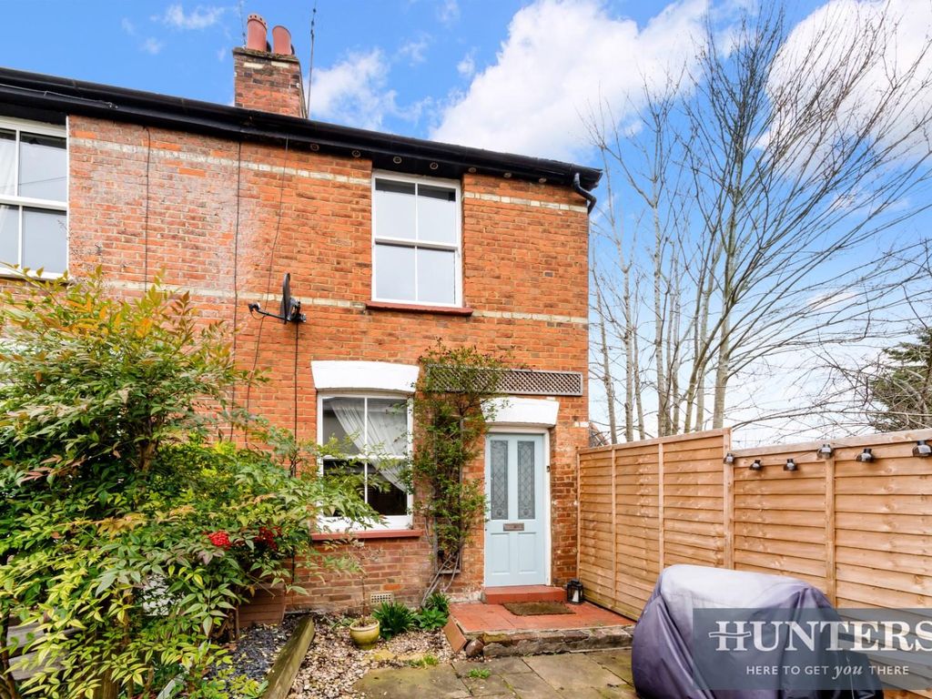 3 bed end terrace house for sale in Kingston Road, Ewell, Epsom KT17