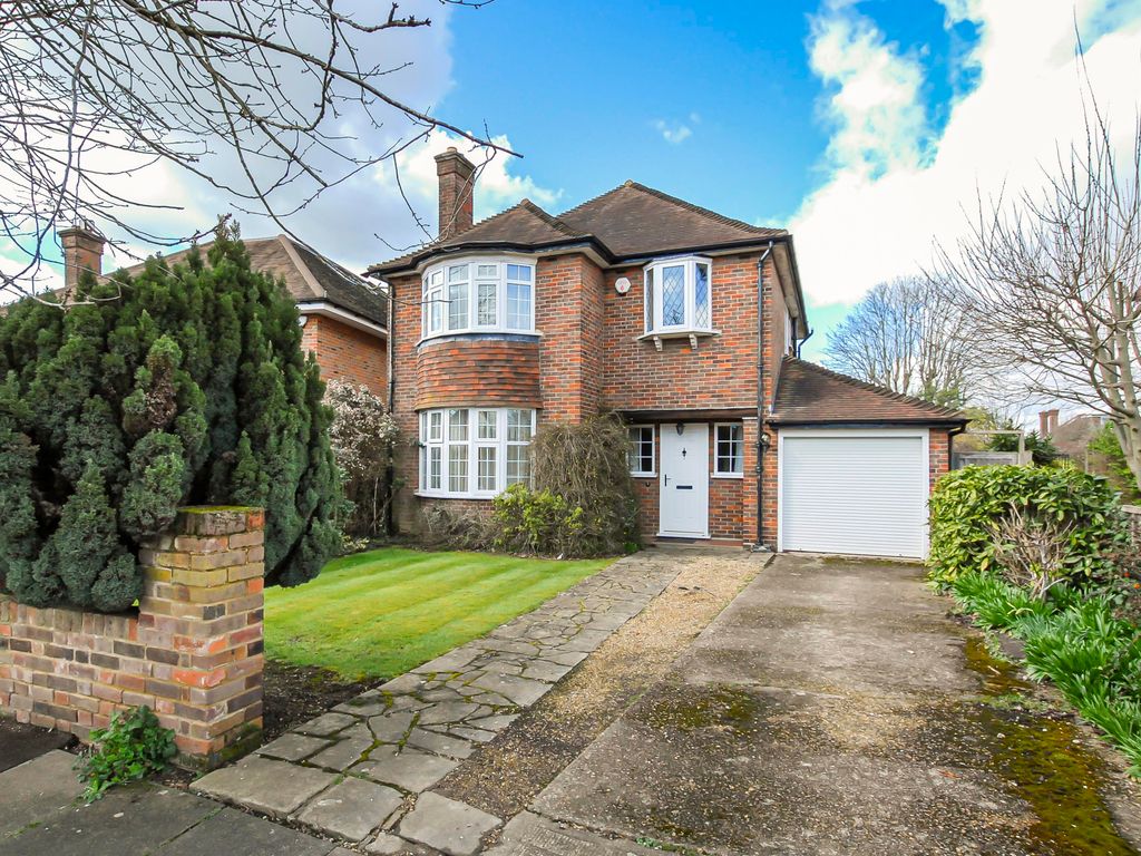 3 bed detached house for sale in Belmont Close, North Uxbridge UB8 Zoopla