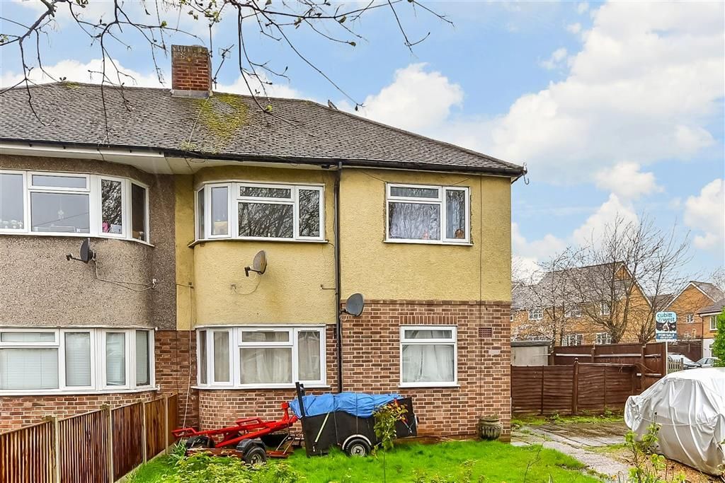 2 bed for sale in Green Wrythe Lane, Carshalton, Surrey SM5