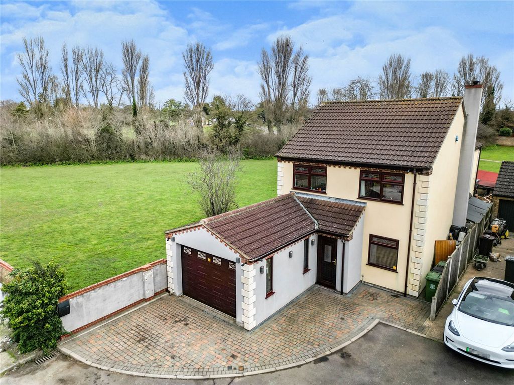 3 bed detached house for sale in Violet Close, Bradwell, Great Yarmouth