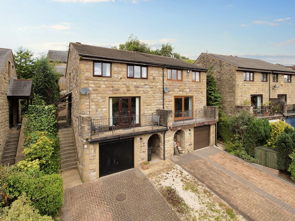 4 bed semidetached house for sale in Victoria Springs, Holmfirth HD9