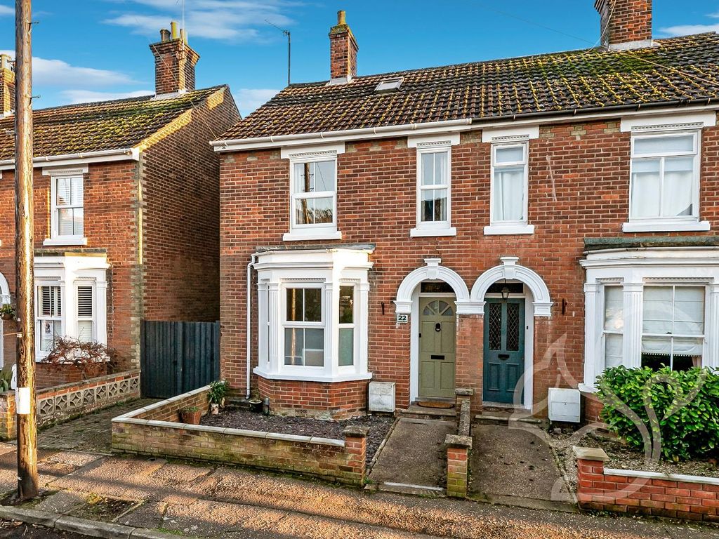 3 bed semidetached house for sale in Irvine Road, Colchester CO3, £