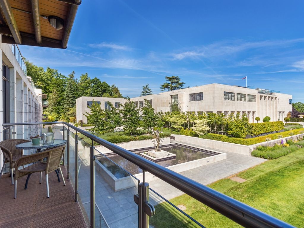 3 bed flat to rent in Charters Road, Sunningdale, Ascot SL5 Zoopla