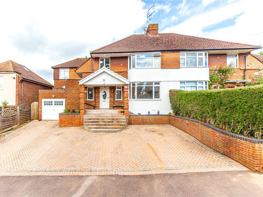 5 bed semidetached house for sale in Castle Hill Avenue, Berkhamsted