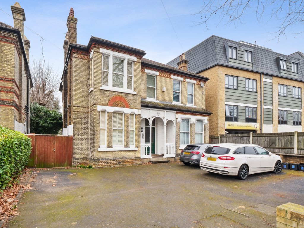 2 bed flat for sale in Blyth Road, Bromley BR1 Zoopla