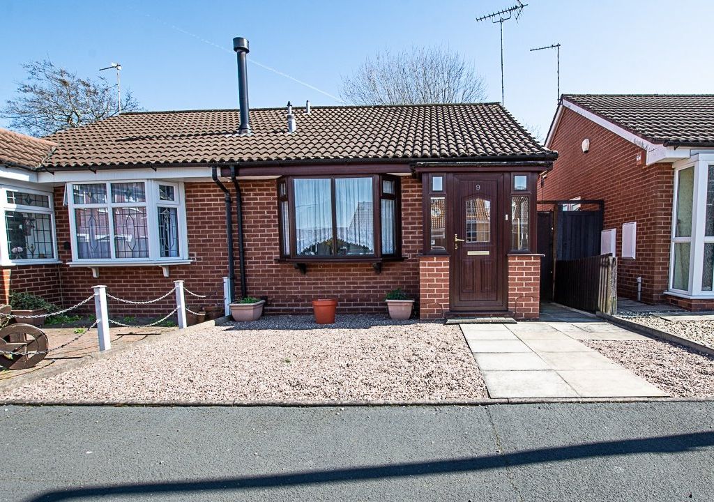 1 bed semidetached bungalow for sale in The Heathlands, Rowley Regis