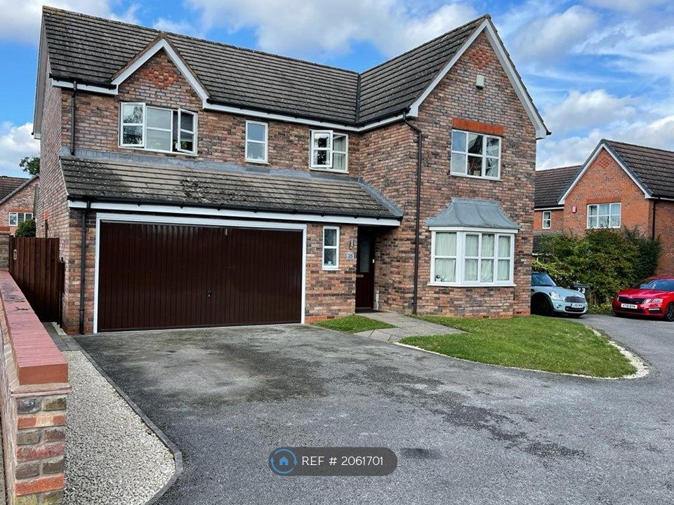 Room to rent in Foxes Meadow, Birmingham B30, £400 pcm Zoopla