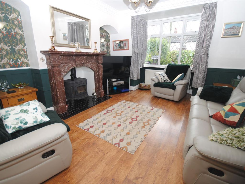 3 bed semidetached house for sale in Main Street, Scholes, Leeds LS15