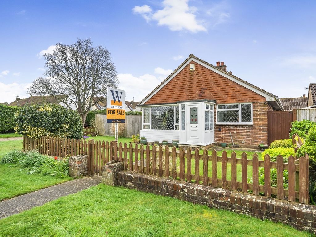 3 bed detached bungalow for sale in Sea Way, Pagham, Bognor Regis PO21, £450,000 Zoopla