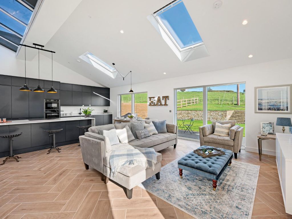 3 bed barn conversion for sale in Lowercroft Road, Lowercroft, Bury BL8