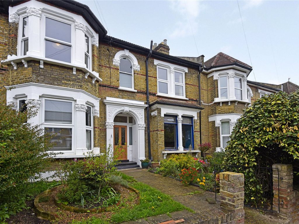 2 bed flat for sale in Forest Drive East, Leytonstone, London E11 Zoopla