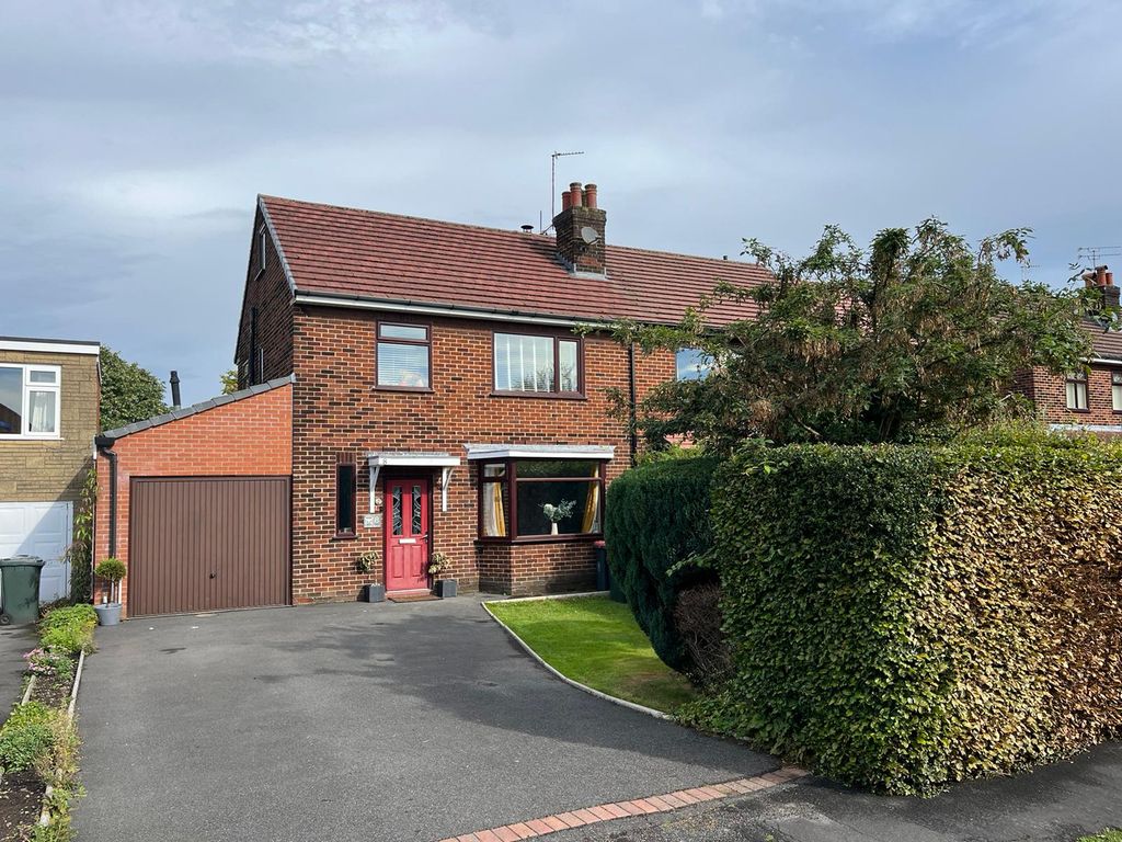 4 bed semidetached house for sale in Chester Avenue, Chorley PR7 Zoopla